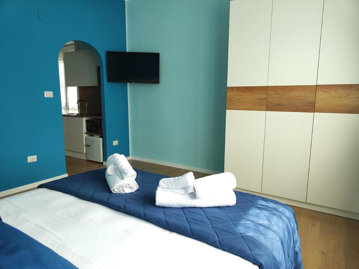 B&B Libra Rooms & Suite Салерно Екстериор снимка