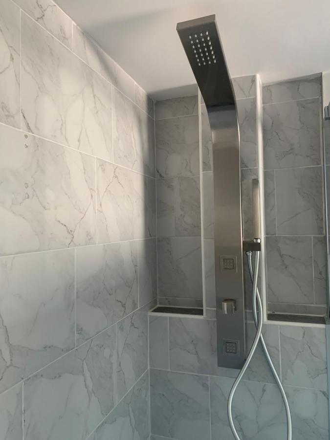 B&B Libra Rooms & Suite Салерно Екстериор снимка