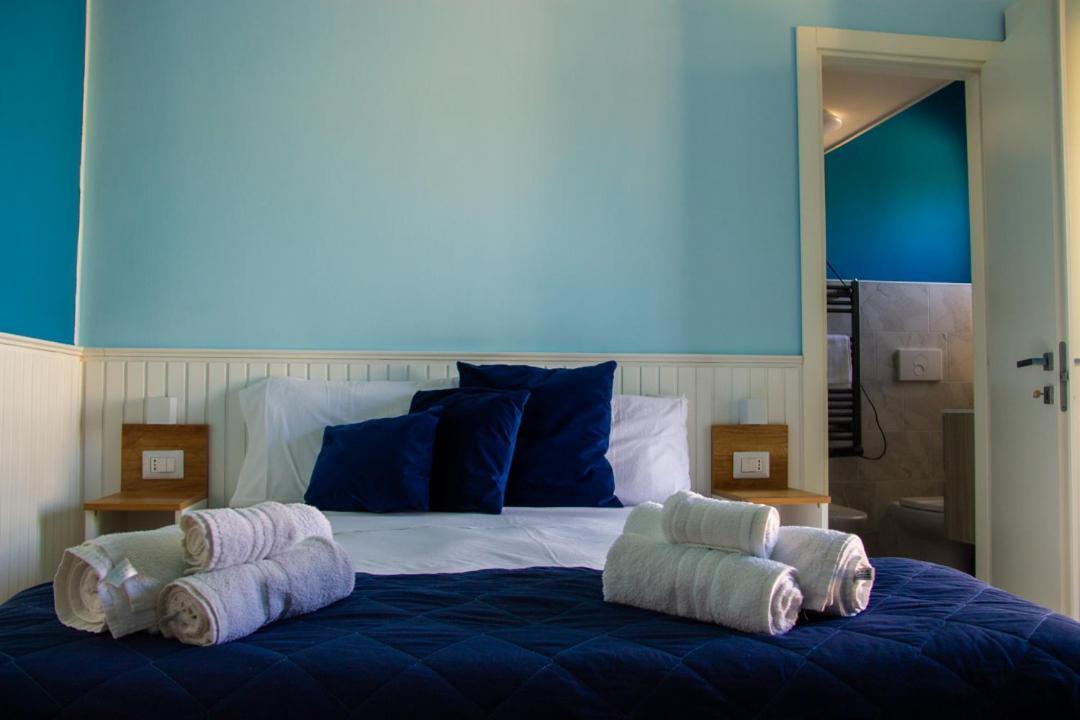 B&B Libra Rooms & Suite Салерно Екстериор снимка